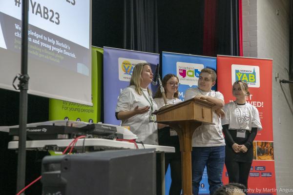 20231116-YAB-Carnegie-348